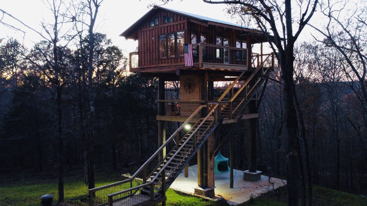 Jackson House | 1 bed 1 bath Treehouse called the Firetower