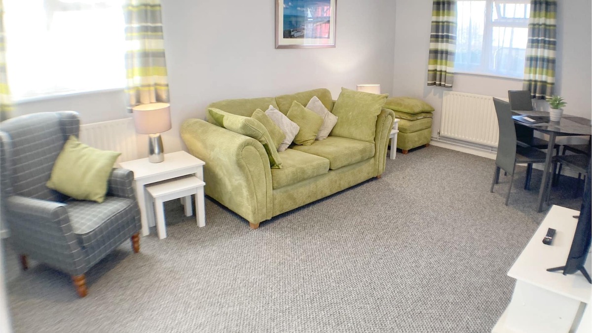 Stevenage Apartment | 1 BED 1234