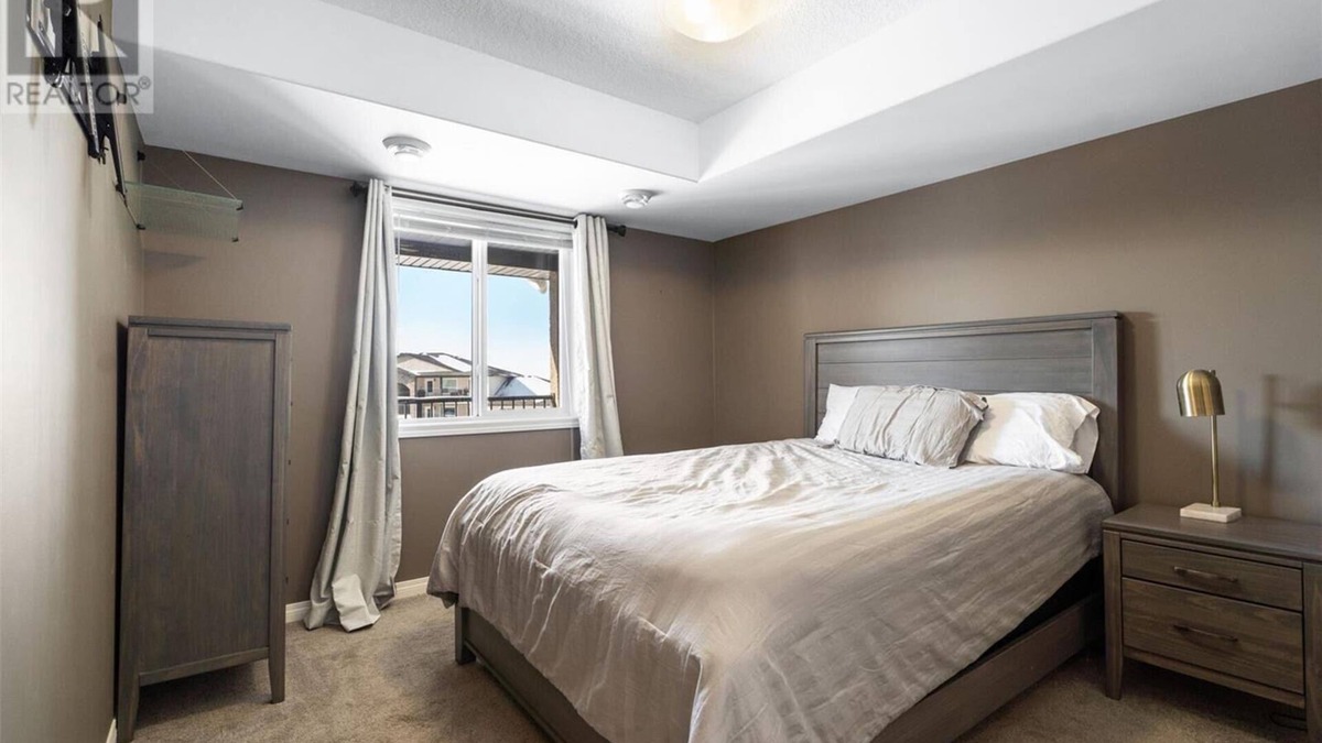 Stonebridge Condo | 1 bed 2 bath in Stonebridge