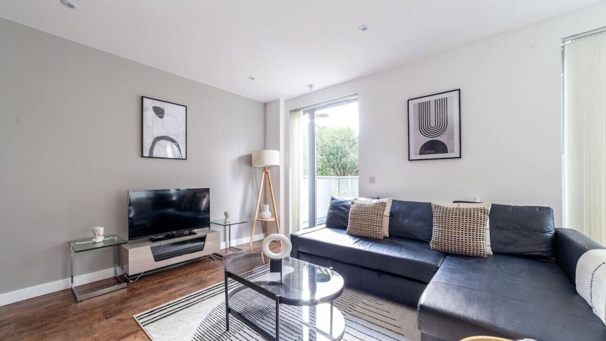 Bromley South Apartment | 1 Bed Apartment in Poplar