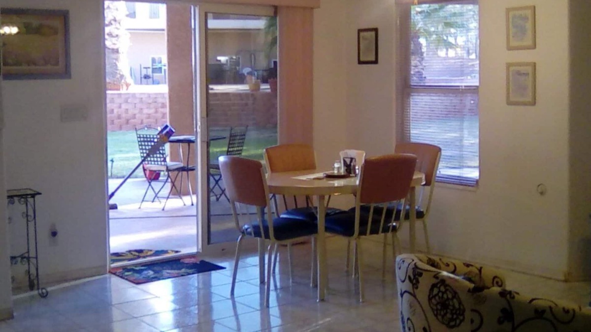 Ivins Apartment | 1 Bed Apartmt-No Cleaning Fee!nnnn- Large 1 Bedroom Apartment: Hummingbird Haven