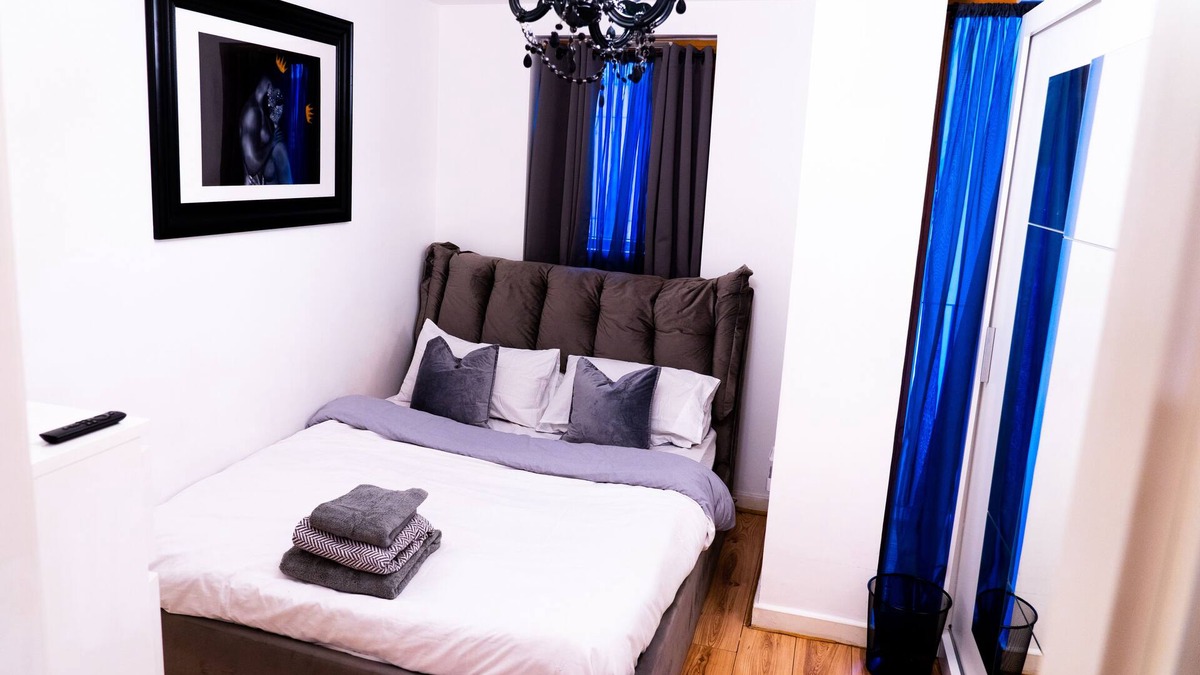 Homerton Apartment | 1 Bed Apt, Sleeps 2, 7 min walk to Hackney Station