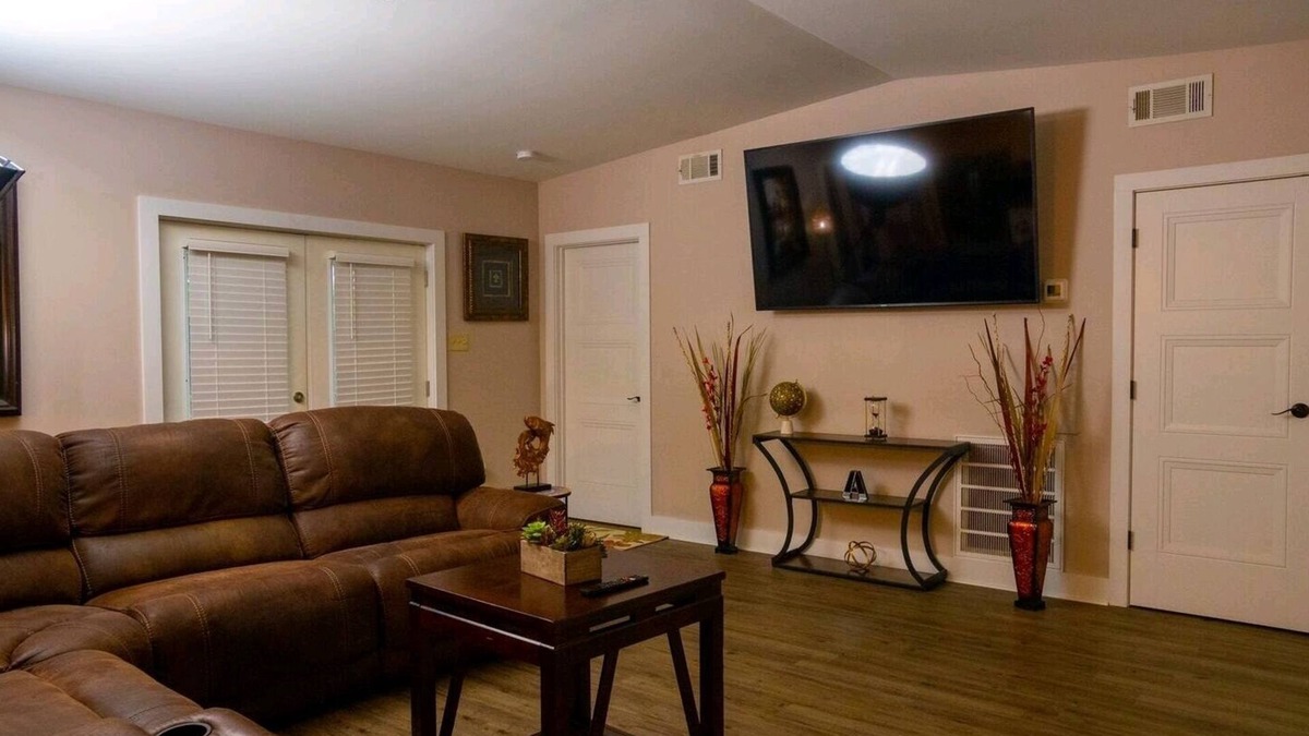 Sunset Cabin | 1 Bed/Bath House Rental at Astros in Sunset, LA. EXT 11 I-49
