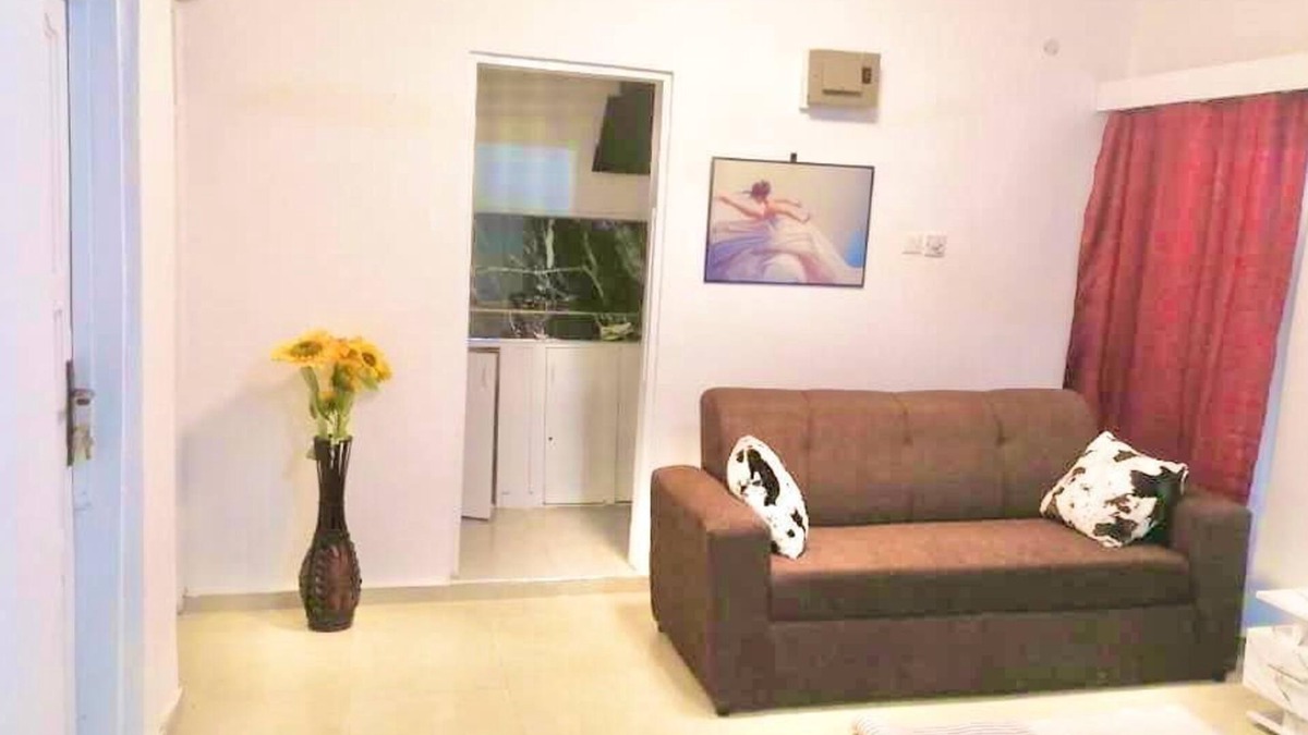Accra House | 1 Bed House Private Compound with Off Road Parking