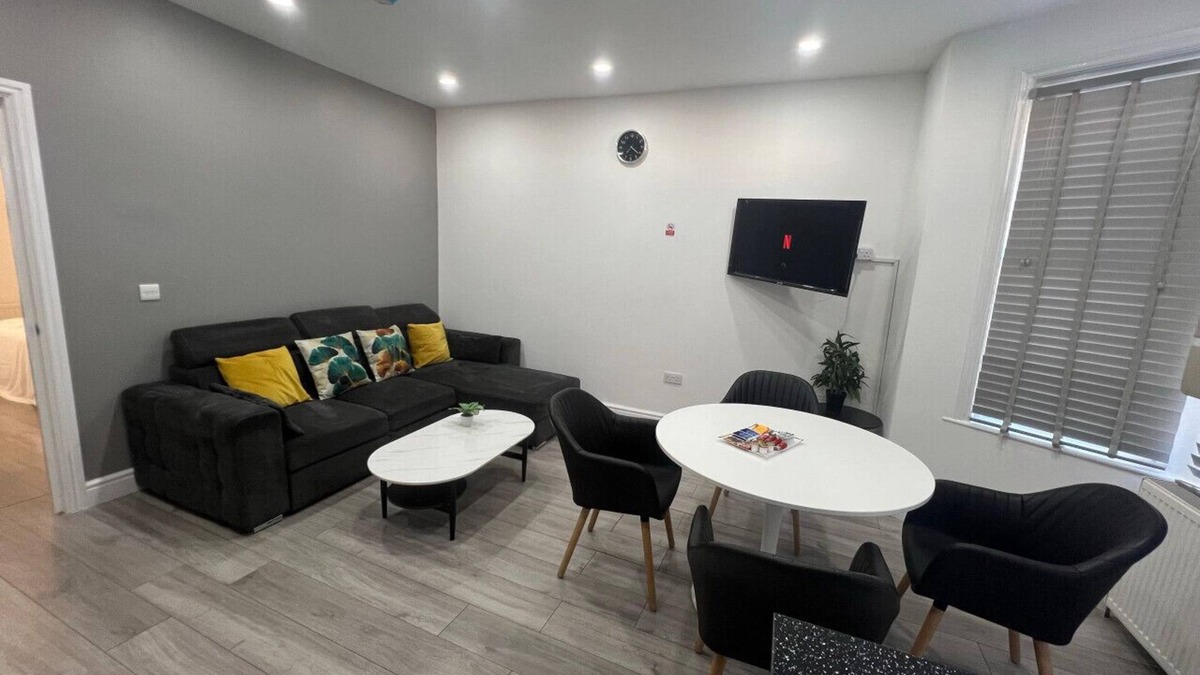 Valentines House | 1 Bed Luxury Flat in Ilford close to station