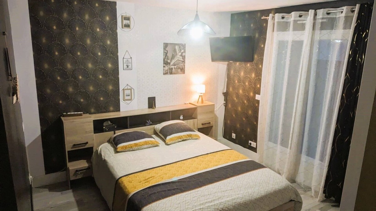 Saint-Vincent-de-Tyrosse Bed & Breakfast | 1 bedroom bed & breakfast in saint vincent de tyrosse