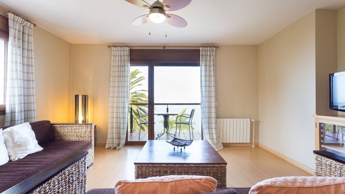 La Matanza de Acentejo Apartment | 1 Bedroom, OCEAN AND TEIDE VIEW, HEATED POOL, Heating, balcony, free Wifi (3)