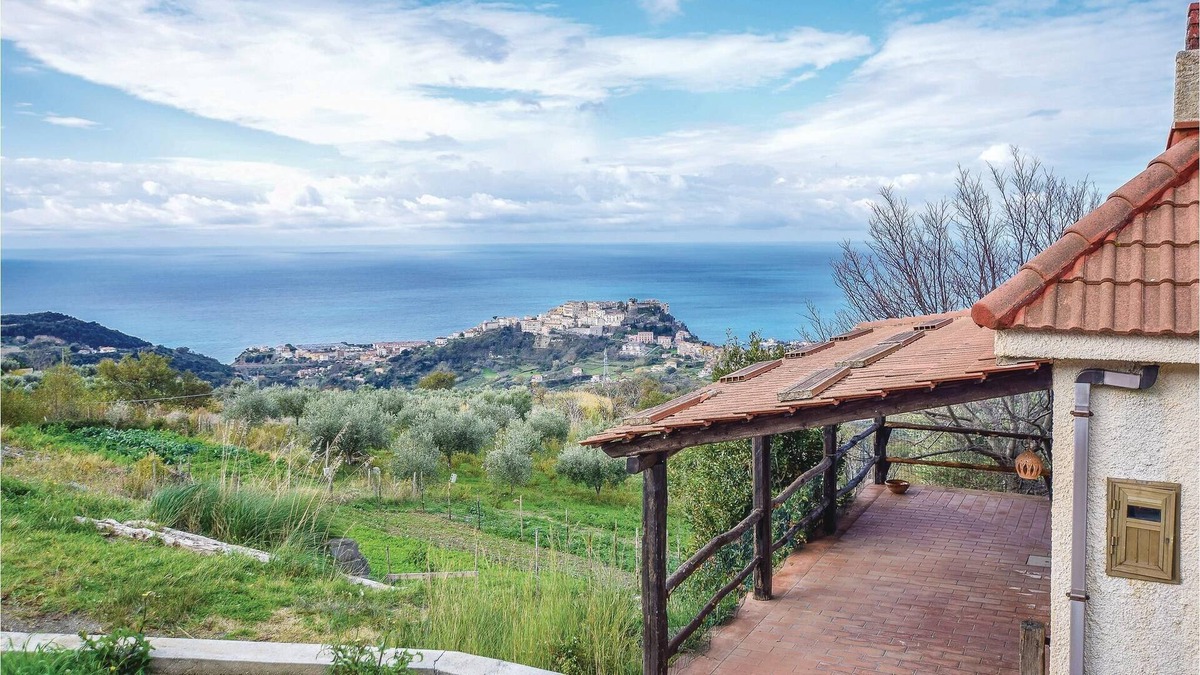 Belvedere Marittimo House | 1 bedroom accommodation in Belvedere Marittimo