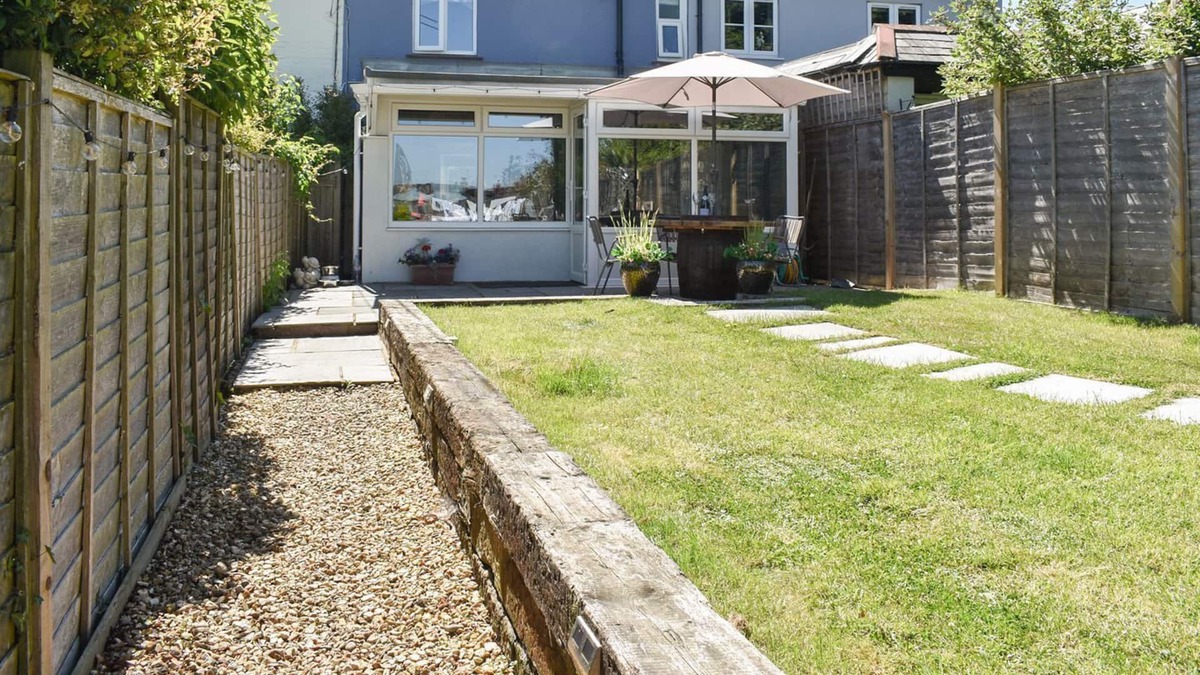 Charlton Marshall Cottage | 1 bedroom accommodation in Blandford Forum