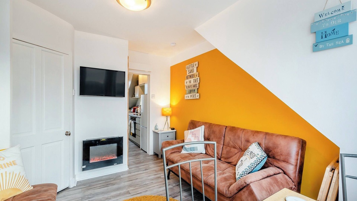Millport Cottage | 1 bedroom accommodation in Isle Of Cumbrae