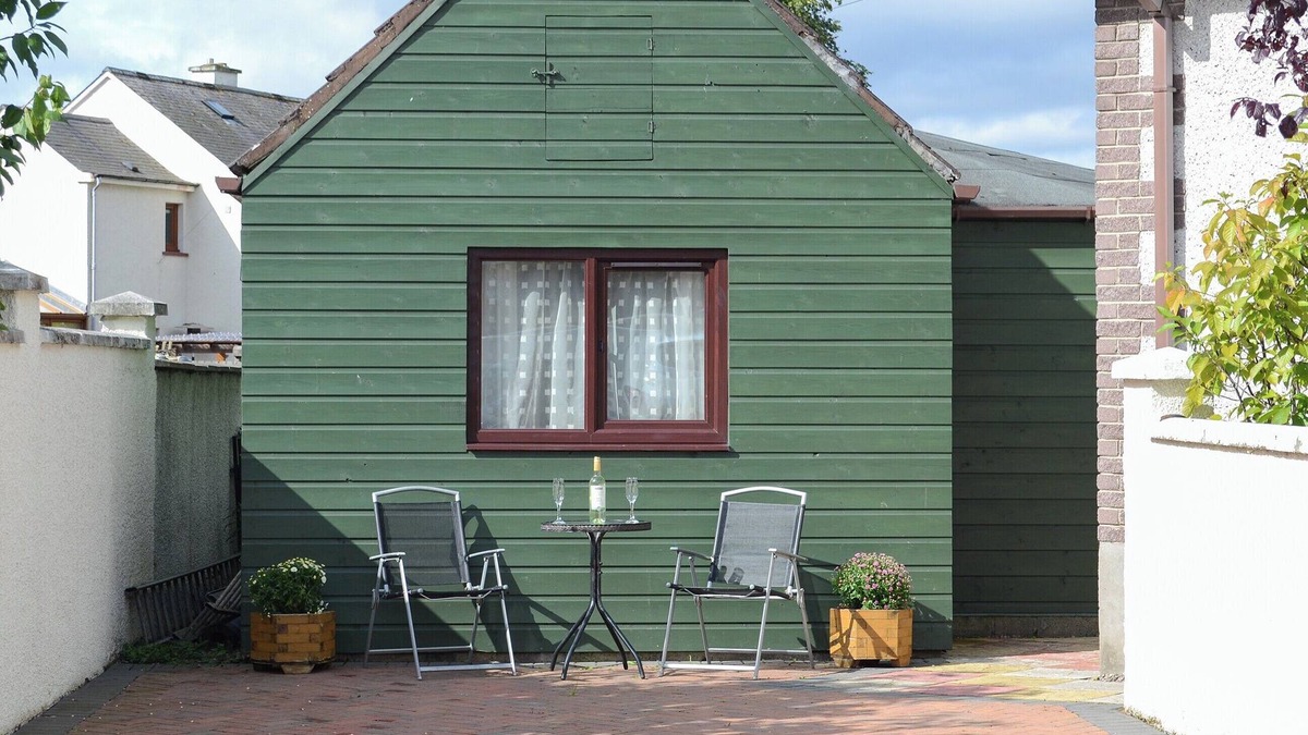 Cromarty Firth Cottage | 1 bedroom accommodation in Alness, near Invergordon