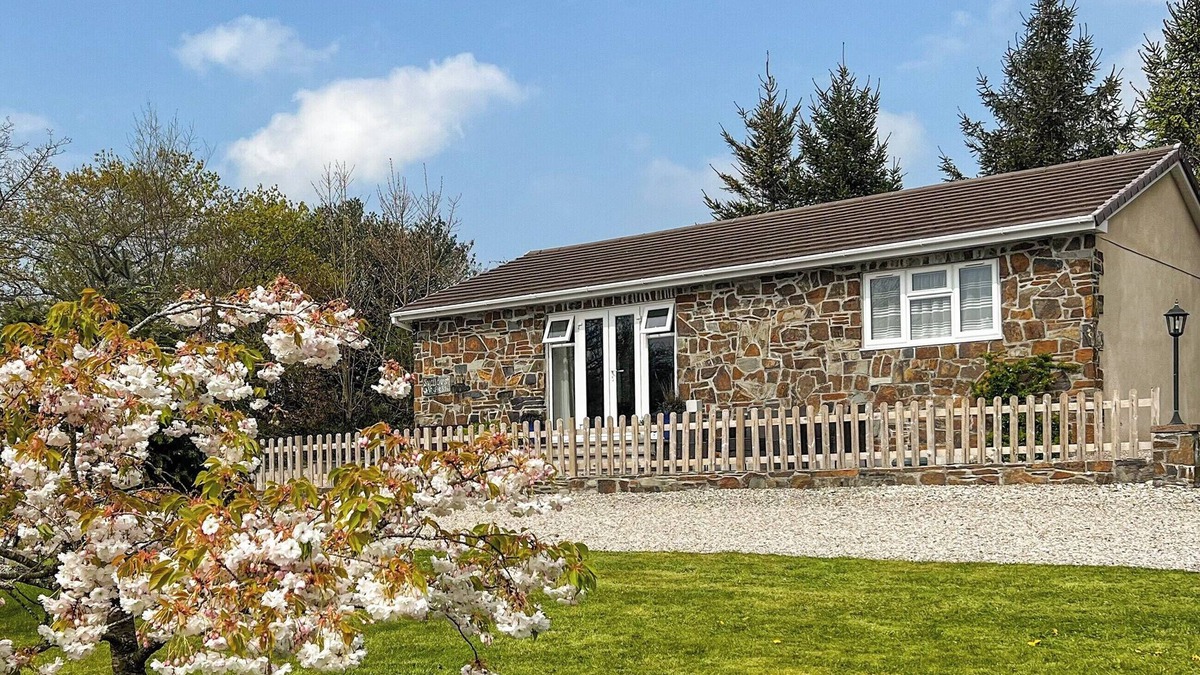 Lower Trengale Cottage | 1 bedroom accommodation in East Taphouse, near Liskeard