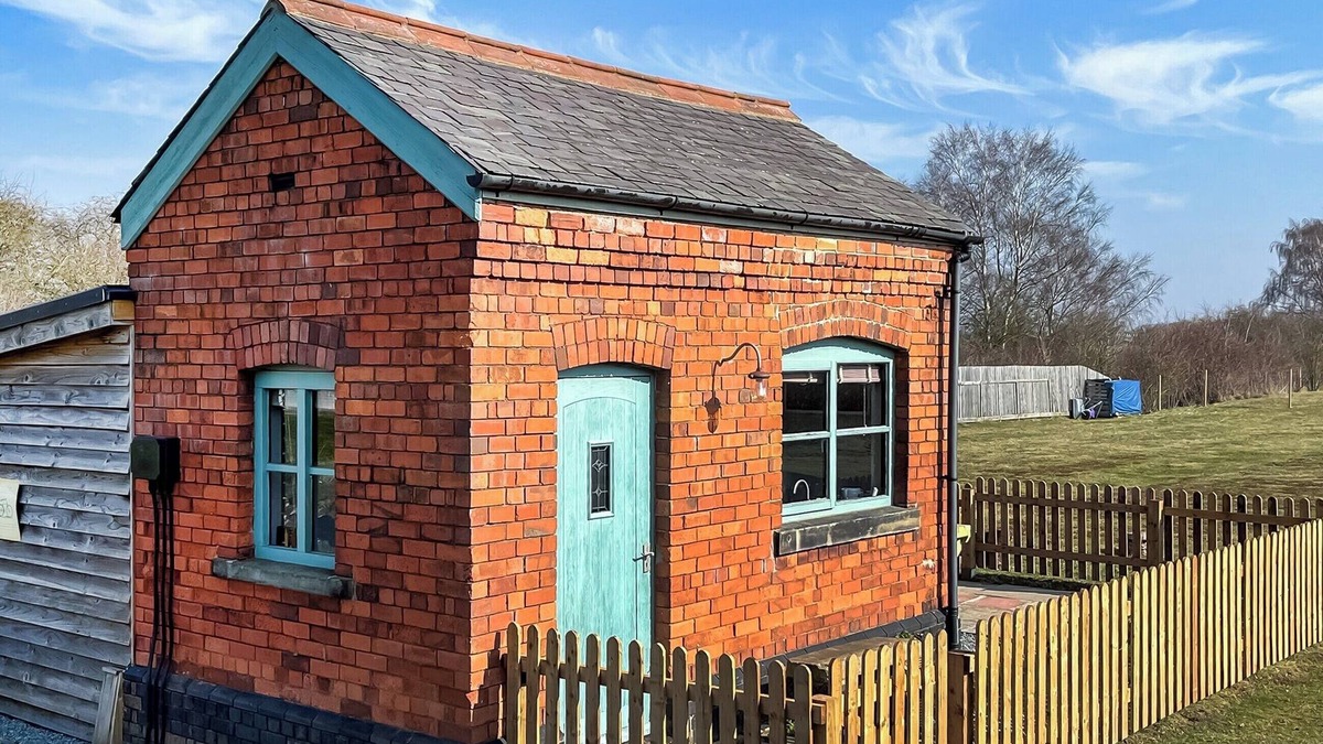 East Drayton Cottage | 1 bedroom accommodation in Clifton, near Newark