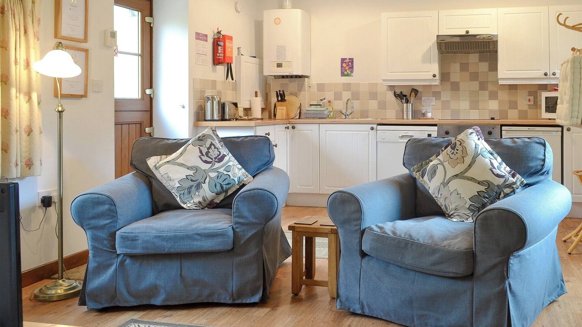 Aldborough Cottage | 1 bedroom accommodation in Lower Gresham
