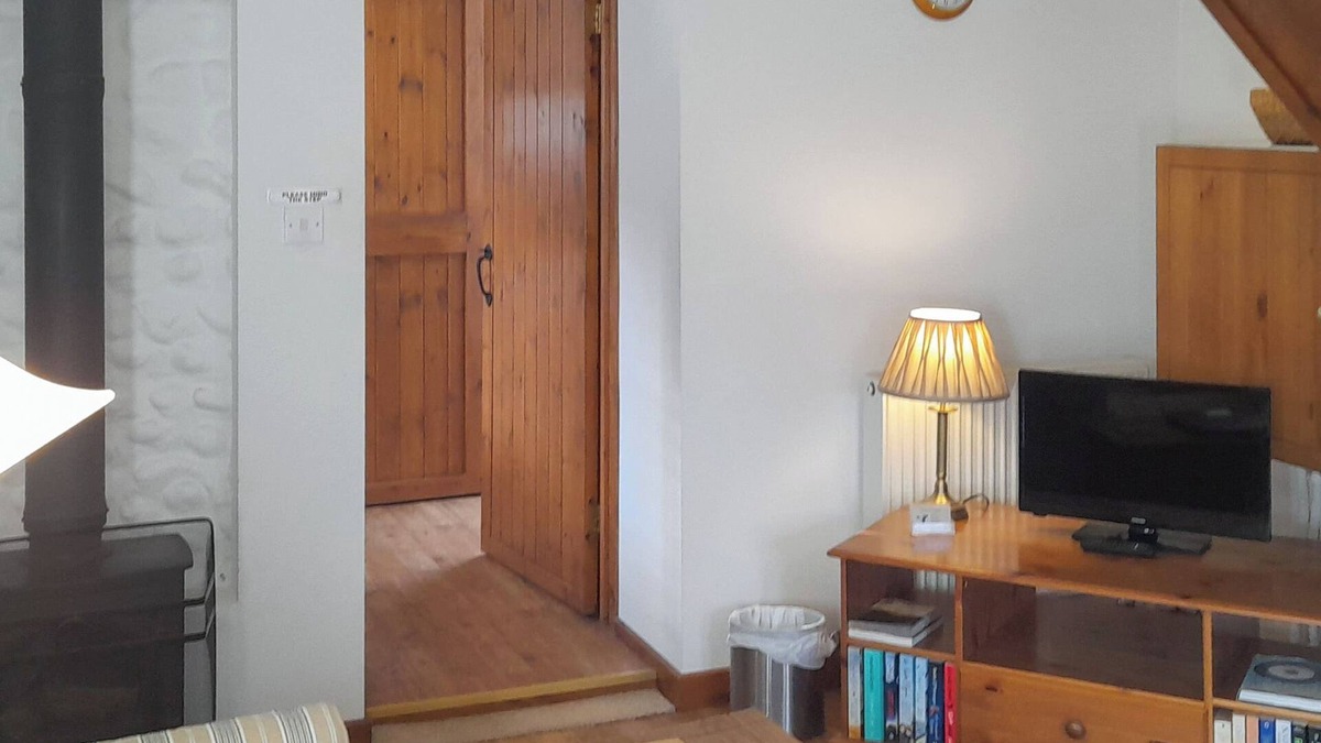 Aldborough Cottage | 1 bedroom accommodation in Lower Gresham