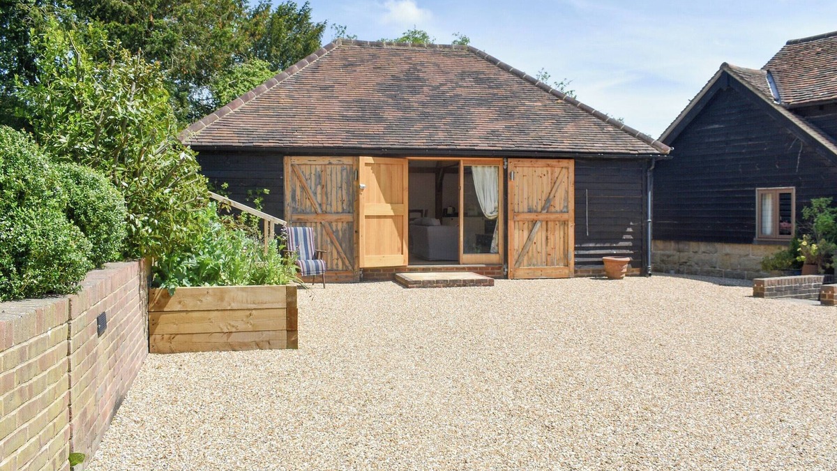 West Hoathly Cottage | 1 bedroom accommodation in West Hoathly