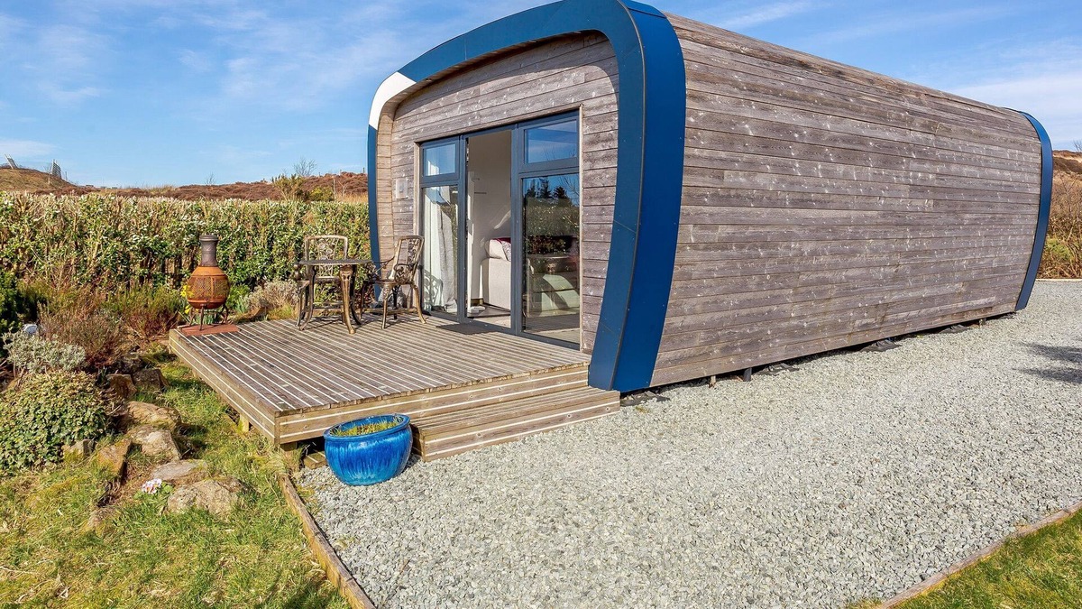 Portnalong Cottage | 1 bedroom accommodation in near Carbost, Isle of Skye