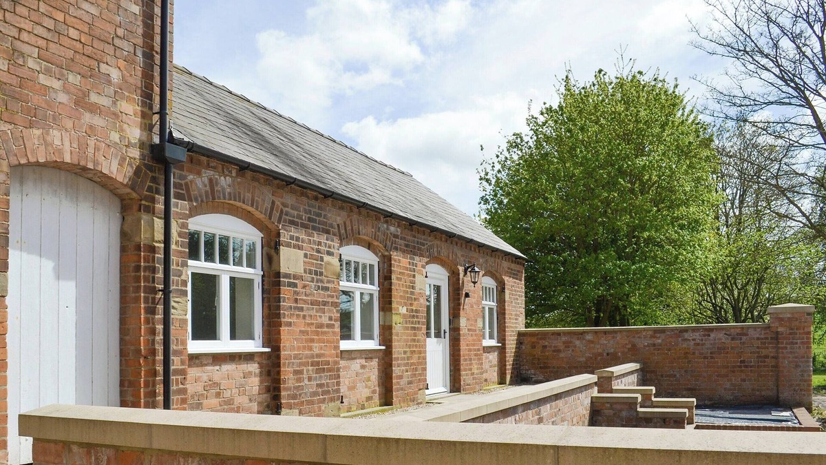 Binbrook Cottage | 1 bedroom accommodation in Binbrook, near Market Rasen