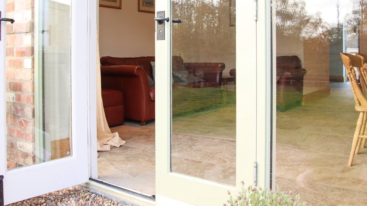 Newark Cottage | 1 bedroom accommodation in Danethorpe