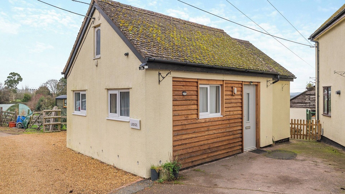 Pauntley Cottage | 1 bedroom accommodation in Brand Green, near Redmarley