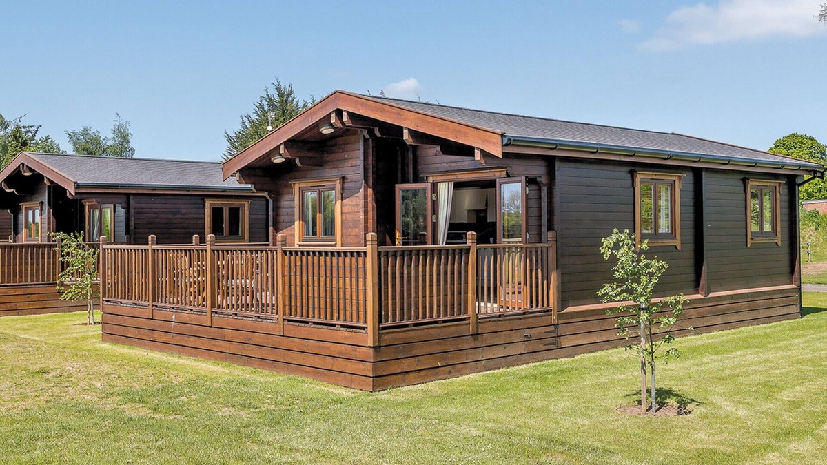 Wenhaston Cabin | 1 bedroom accommodation in Wenhaston, Halesworth