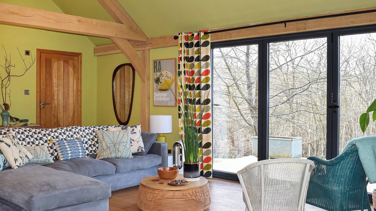 Heathfield Cottage | 1 bedroom accommodation in Heathfield