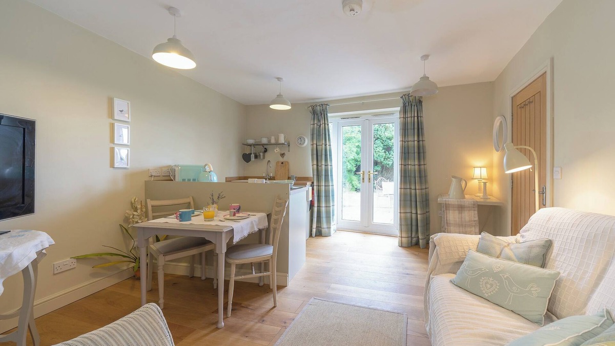 Mortimers Cross Cottage | 1 bedroom accommodation in Mortimers Cross, near Leominster