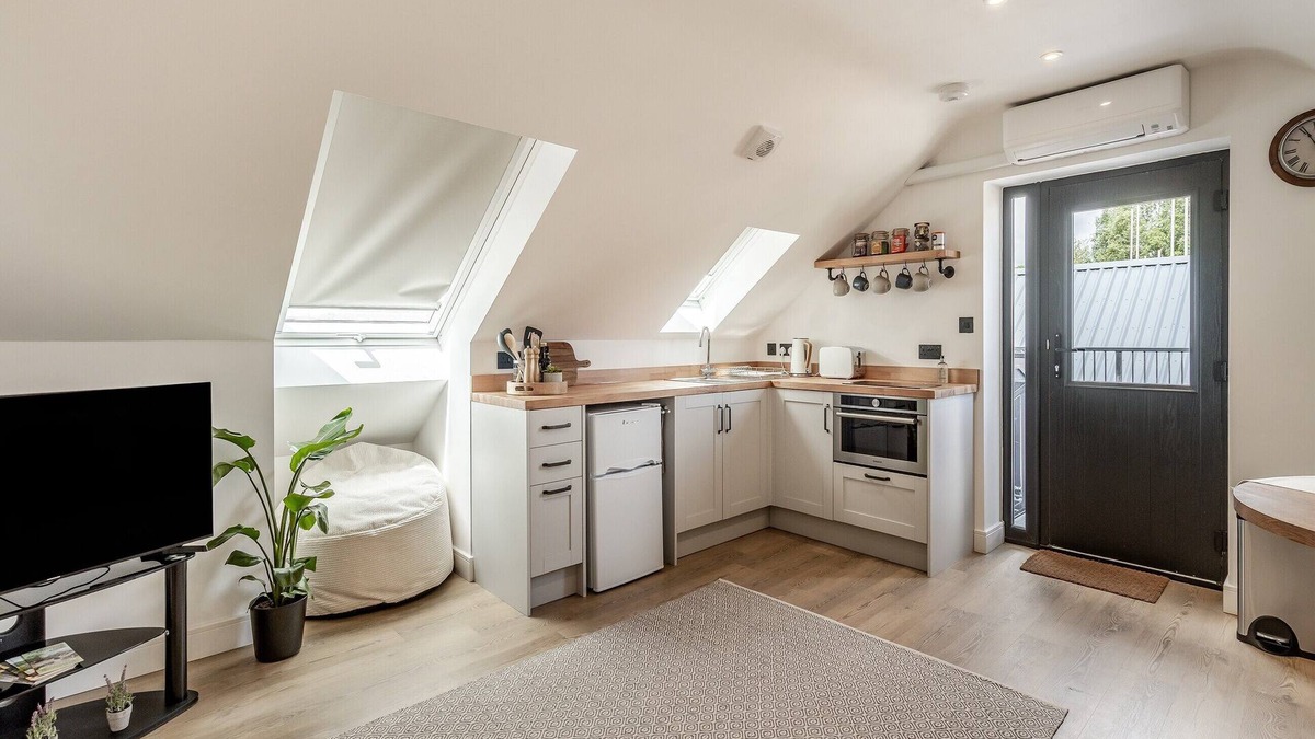 Bromlow Cottage | 1 bedroom accommodation in Minsterley