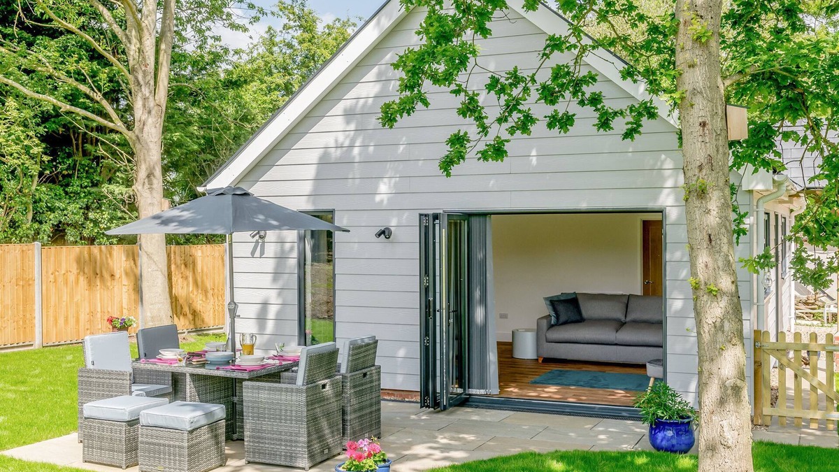 Stowmarket Cottage | 1 bedroom accommodation in Stonham, near Needham Market