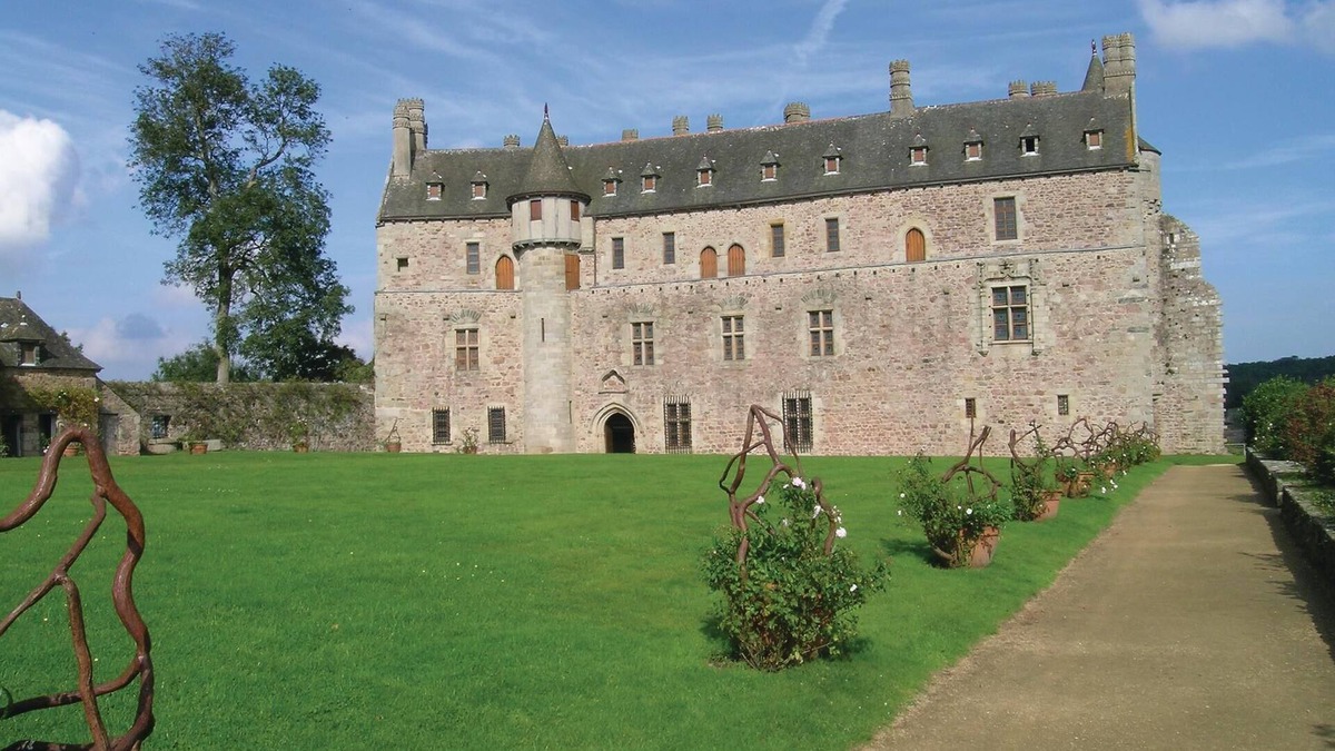 Quemperven House | 1 bedroom accommodation in Quemperven