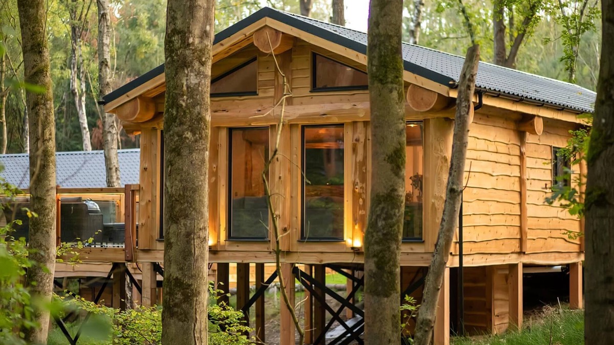 Overton-on-dee Ski Chalet | 1 bedroom accommodation in Ellesmere