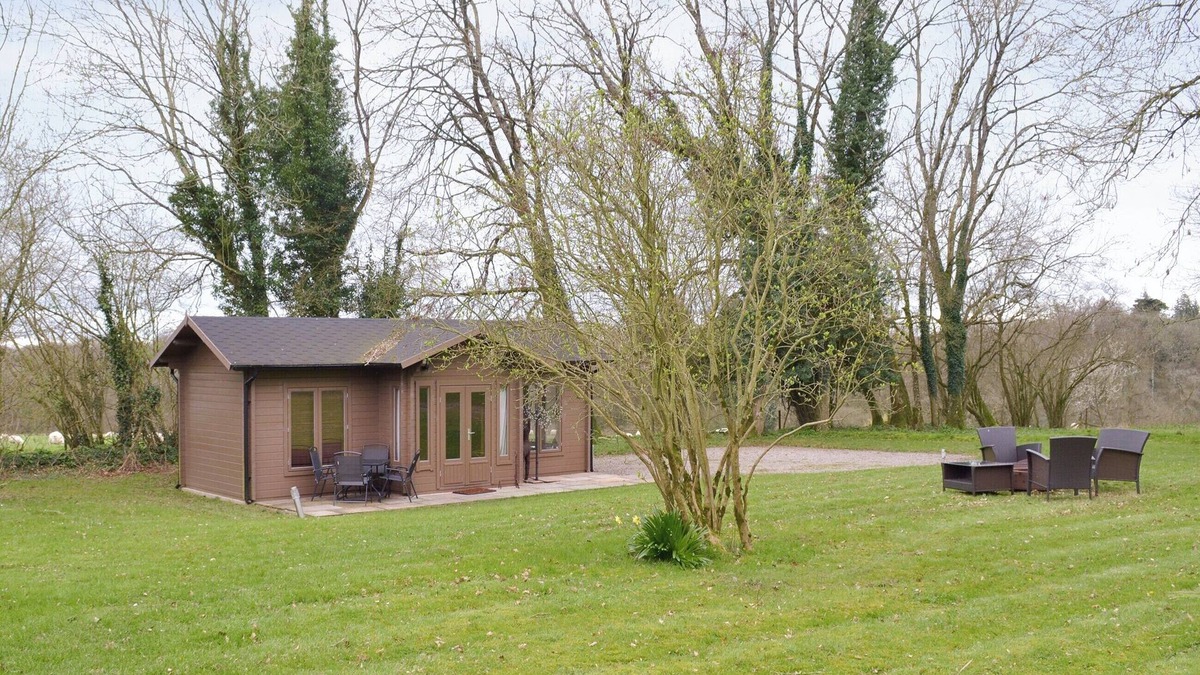 Tollard Royal Cottage | 1 bedroom accommodation in Tollard Royal, near Salisbury