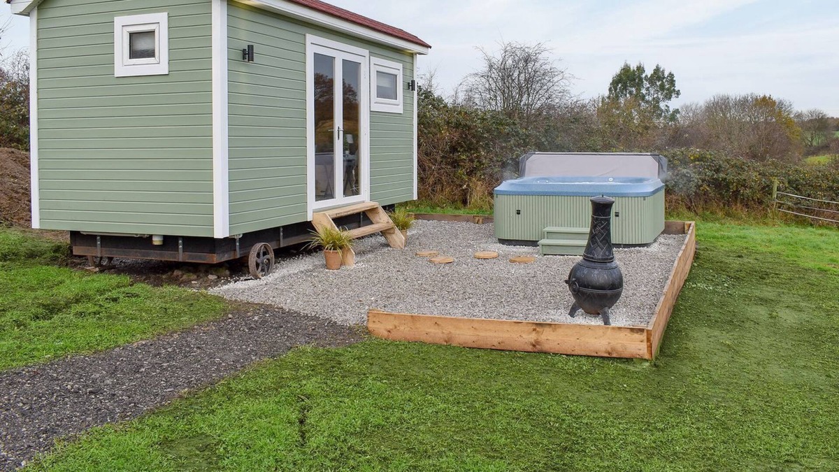 Ryhill Cottage | 1 bedroom accommodation in Ryhill, near Wakefield
