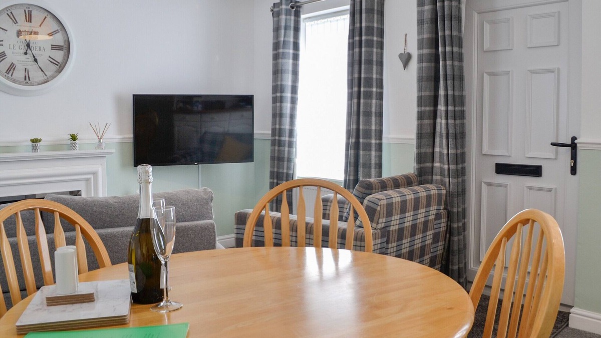 Wing Cottage | 1 bedroom accommodation in Brampton