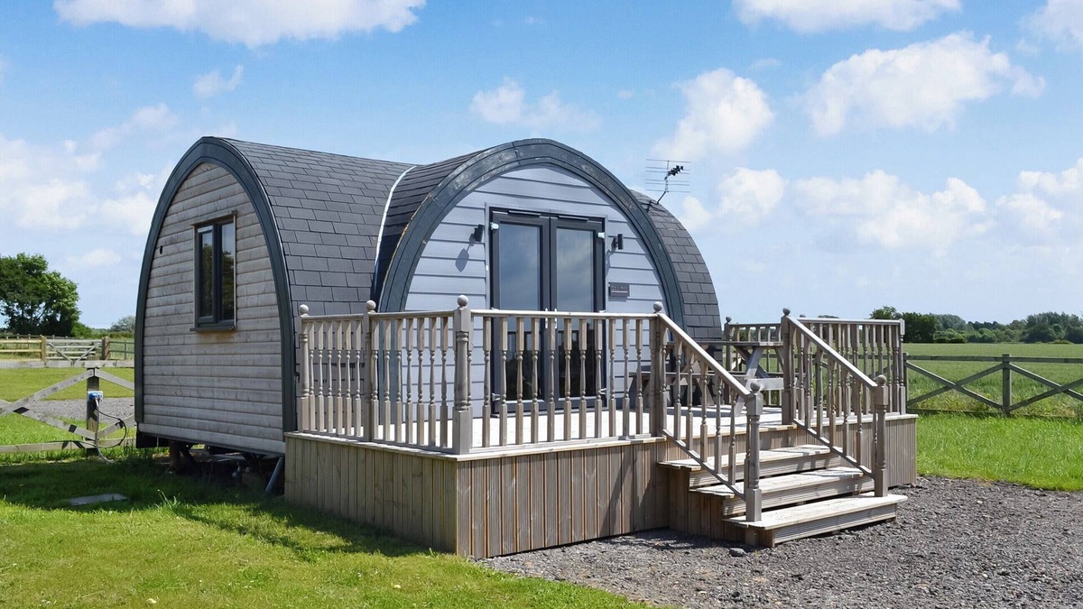 Kirk Sandall Cottage | 1 bedroom accommodation in Hatfield