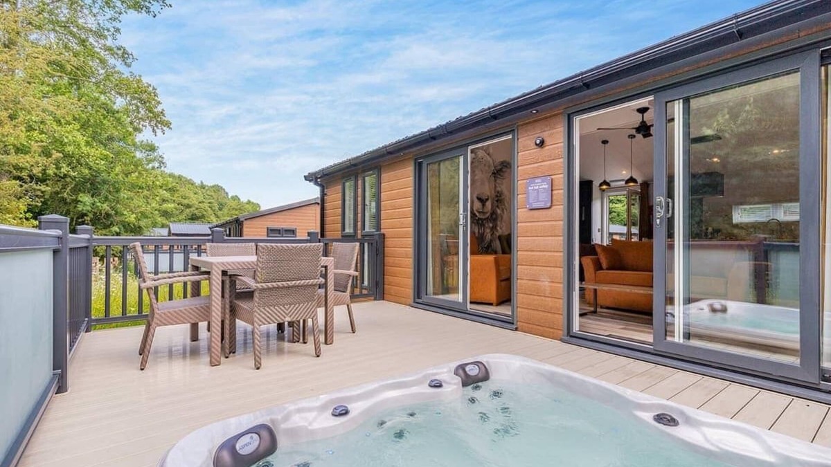 Caerwys Ski Chalet | 1 bedroom accommodation in Caerwys