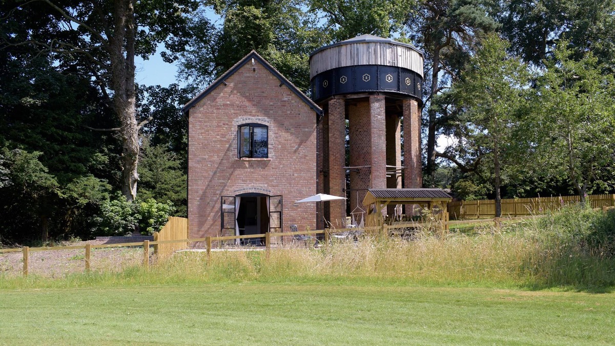 Cosford Cottage | 1 bedroom accommodation in Brewood, near Stafford
