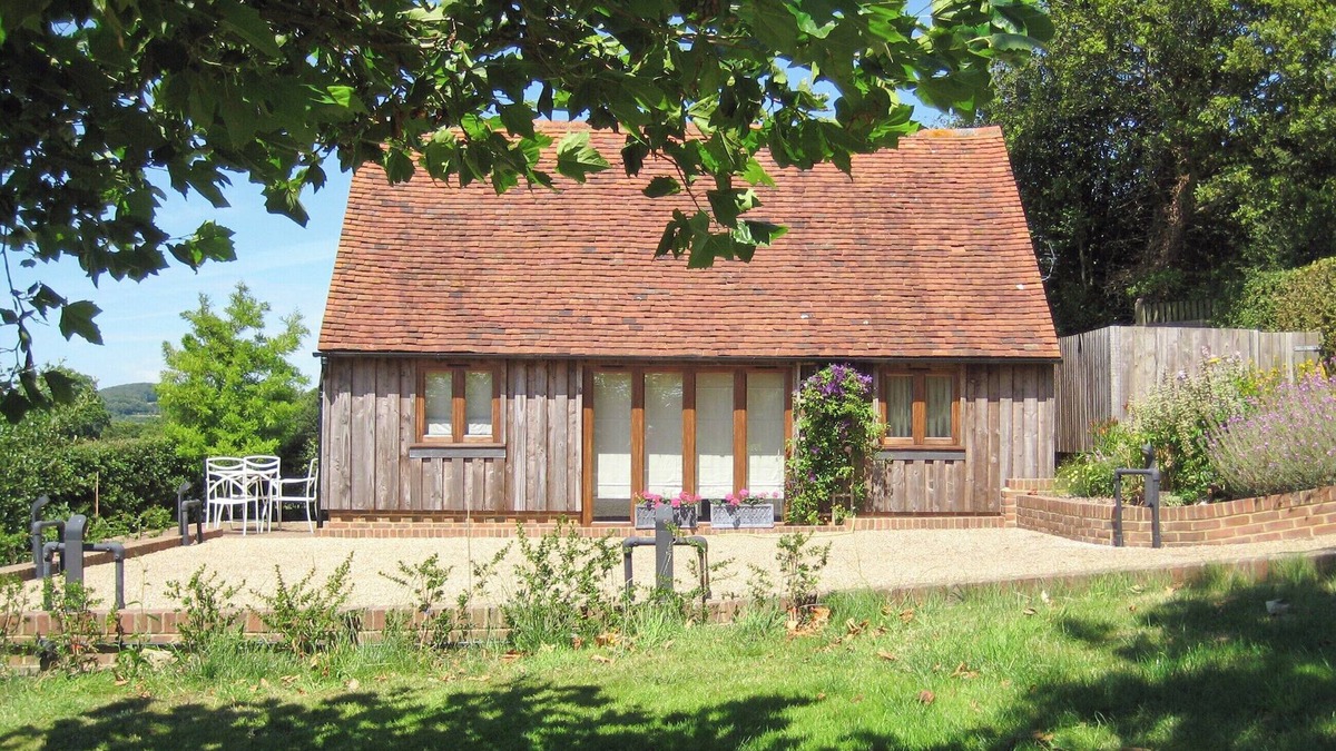 Cowbeech Cottage | 1 bedroom accommodation in Ashburnham, near Battle