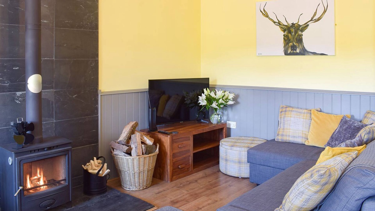 Galston Cottage | 1 bedroom accommodation in Galston, near Ayr