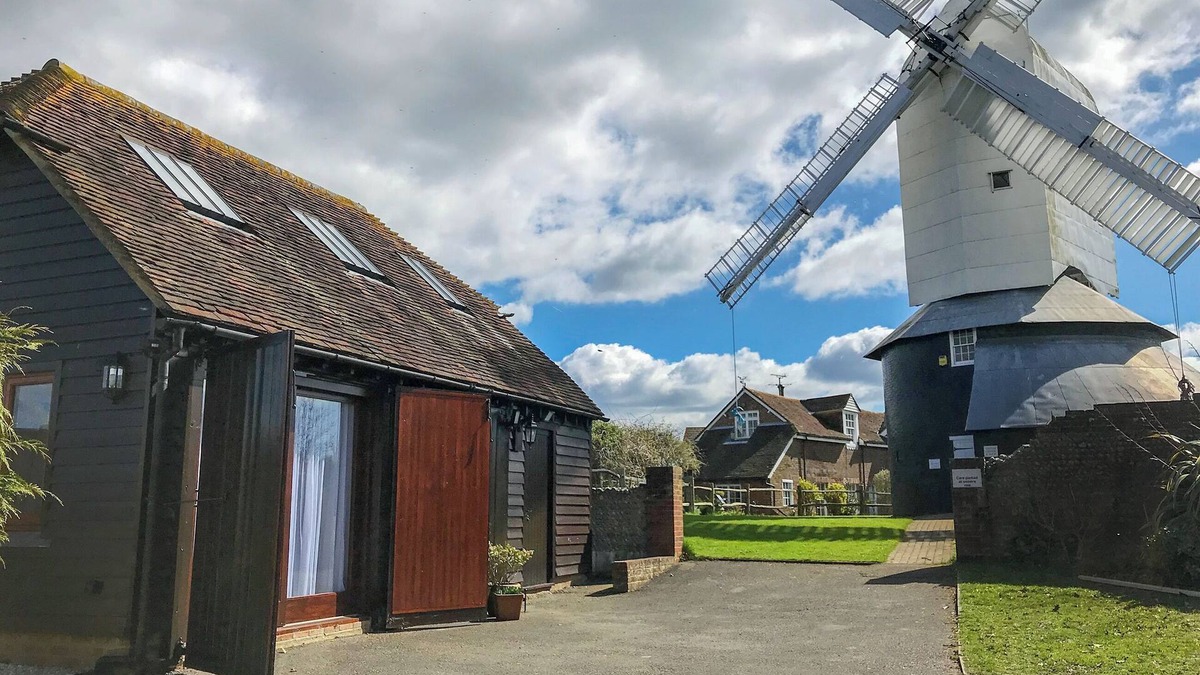 Herstmonceux Cottage | 1 bedroom accommodation in Windmill Hill, near Hailsham