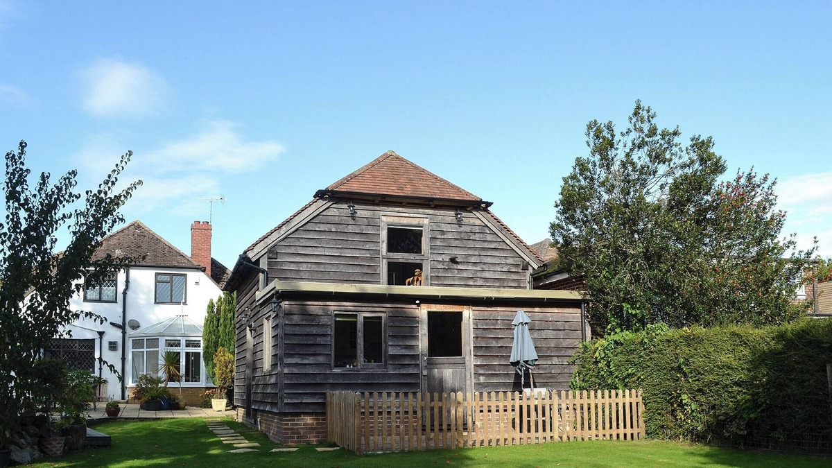 Henfield Cottage | 1 bedroom accommodation in Small Dole, near Henfield