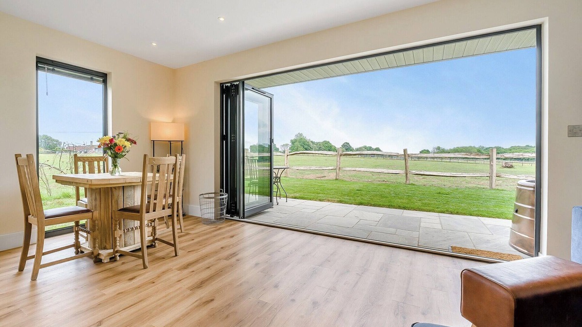Barns Green Cottage | 1 bedroom accommodation in Horsham