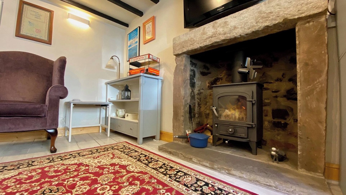 Bonsall Cottage | 1 bedroom accommodation in Bonsall, near Matlock