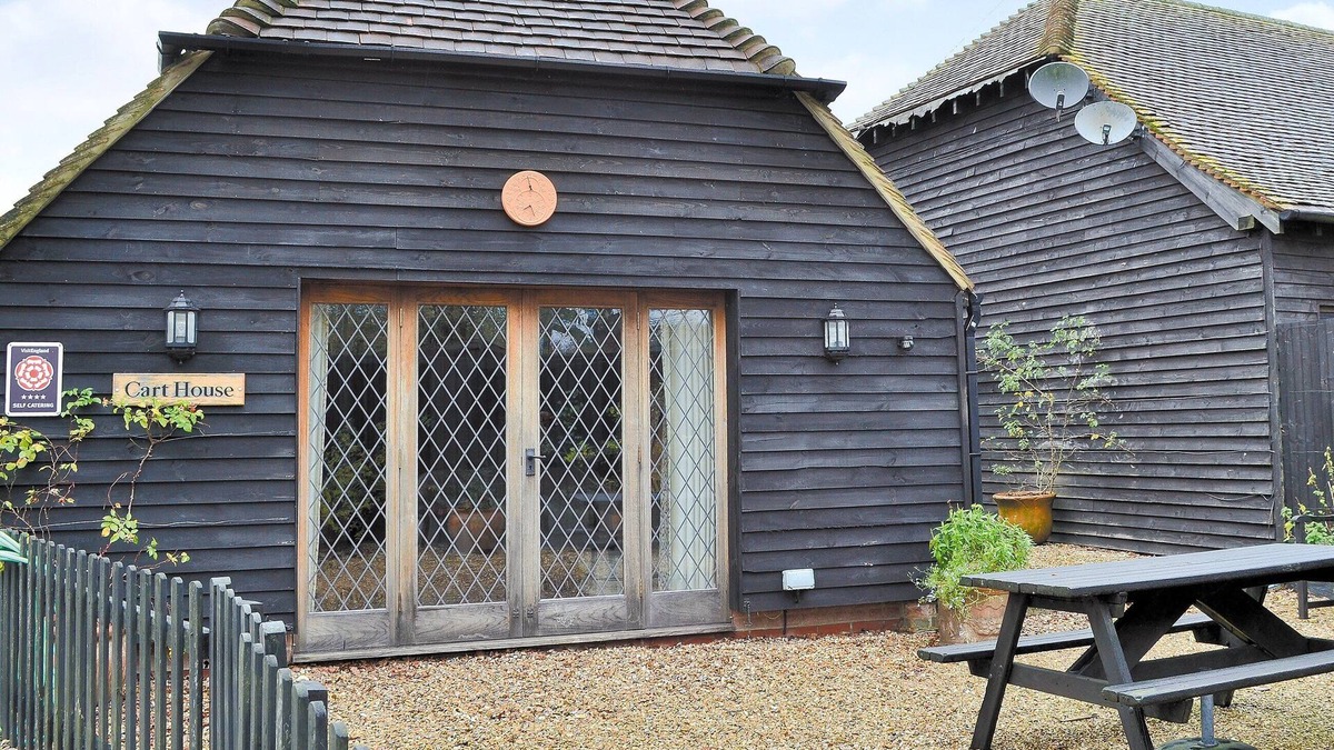 Plaistow Cottage | 1 bedroom accommodation in Plaistow, near Petworth