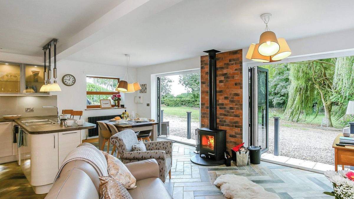Spilsby Cottage | 1 bedroom accommodation in Welton-le-Marsh, near Spilsby