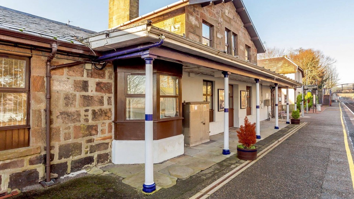 Ardgay Cottage | 1 bedroom accommodation in Ardgay, near Lairg