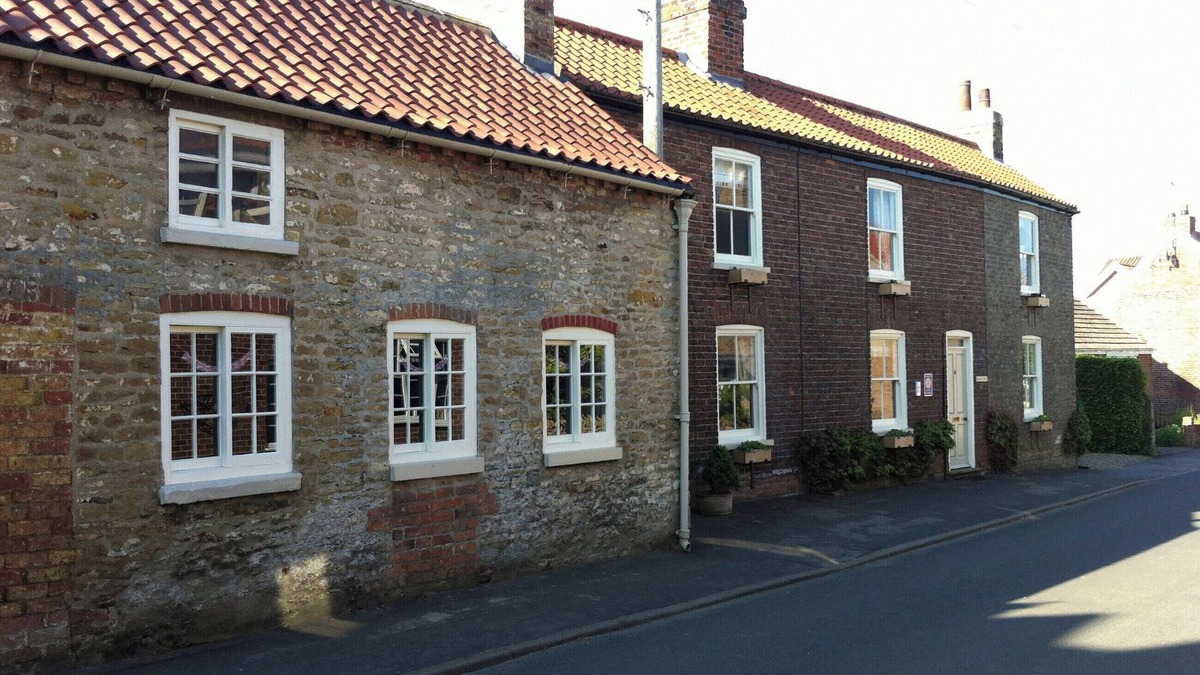 Hotham Cottage | 1 bedroom accommodation in Nordham, near Beverley