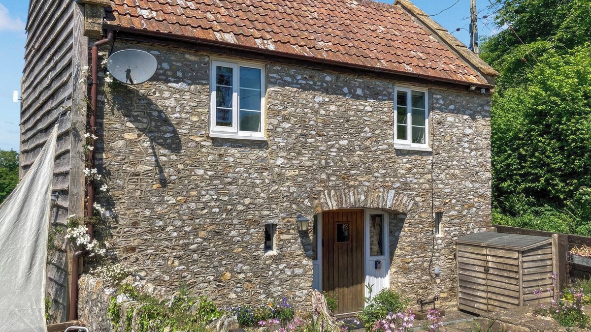 Chard Cottage | 1 bedroom accommodation in Chard