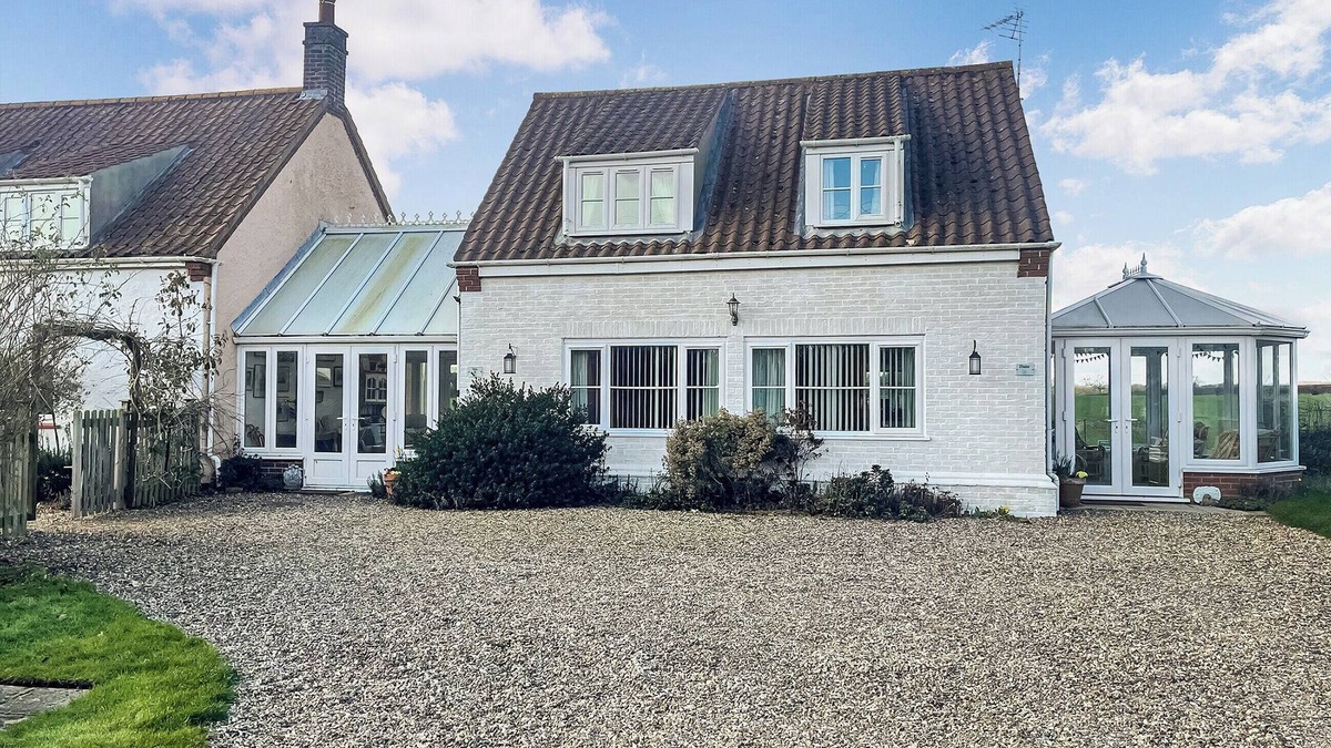 Stalham Cottage | 1 bedroom accommodation in Stalham