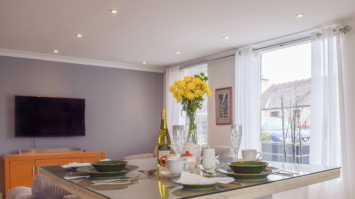 Levenmouth Cottage | 1 bedroom accommodation in Leven